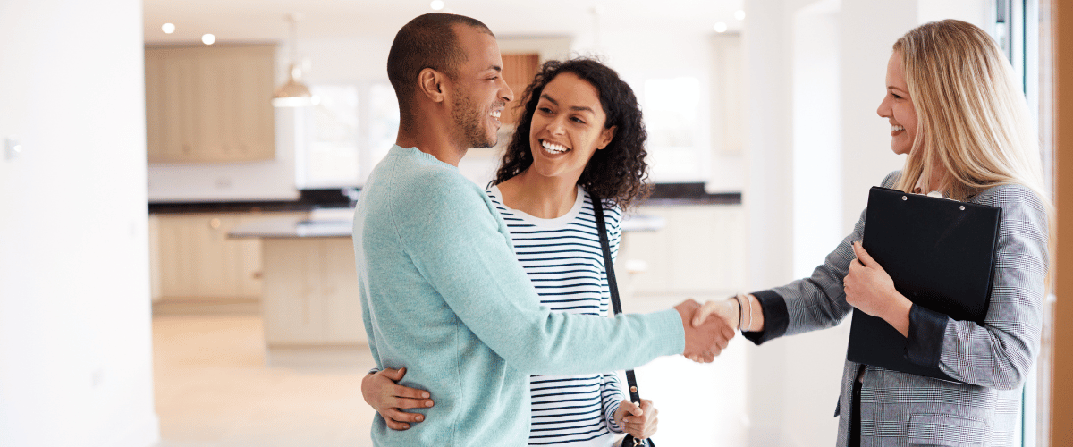 couple realtor house