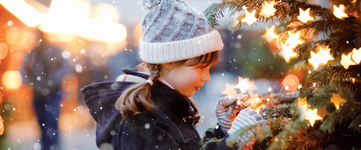 child christmas tree lights