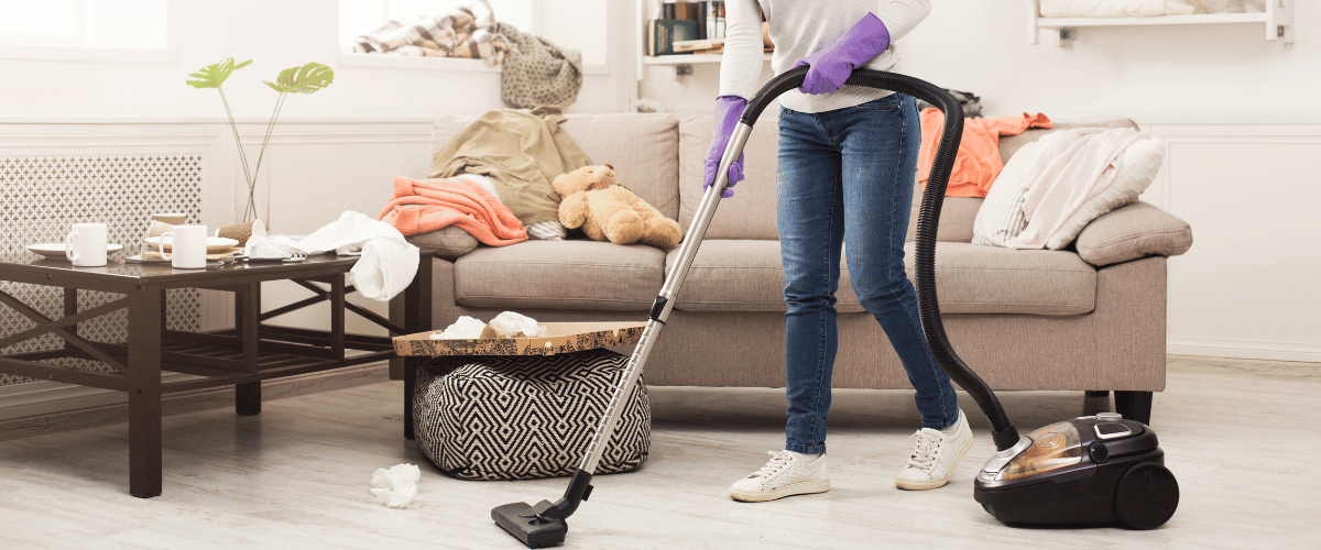 cleaning house declutter